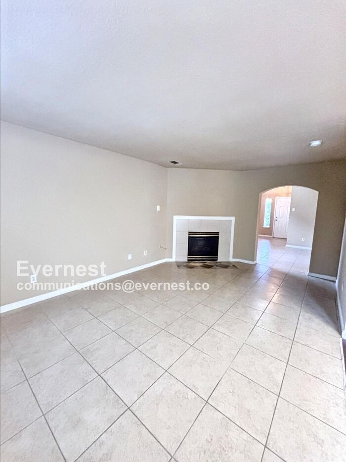 19402 Sandy Woods Dr - Photo 4 of 25