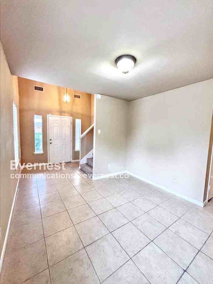 19402 Sandy Woods Dr - Photo 5 of 25