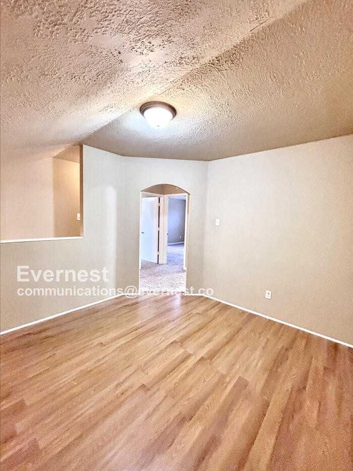 19402 Sandy Woods Dr - Photo 7 of 25