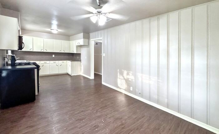 5826 Burr Oak Dr - Photo 6 of 31