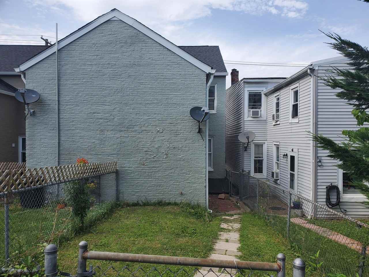 110 East South Street #1 - Photo 5 of 32