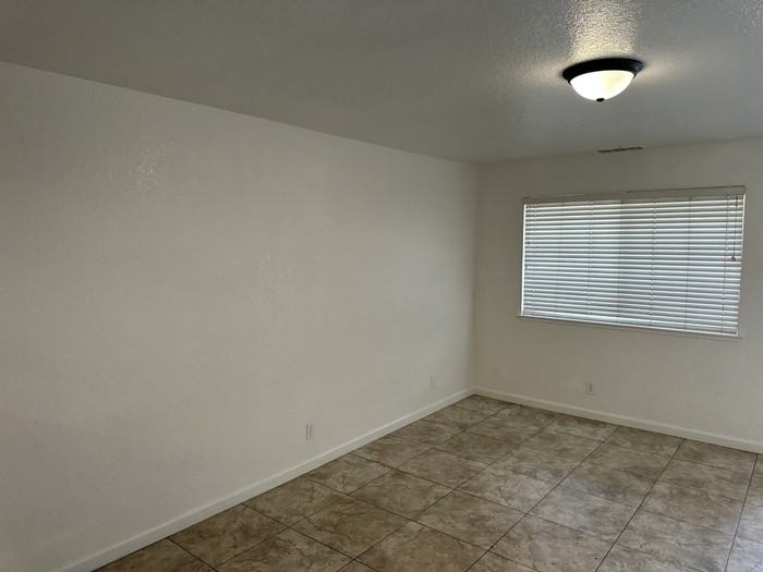 2922 Stanislaus St #2922 - Photo 5 of 43