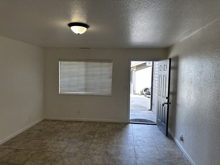 2922 Stanislaus St #2922 - Photo 6 of 43