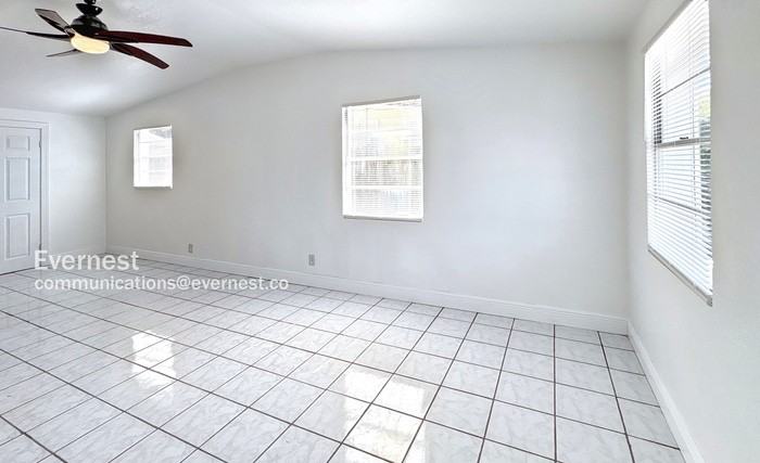 1906 98th Avenue - Photo 6 of 23