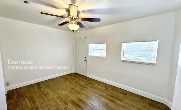 1906 98th Avenue - Photo 7 of 23