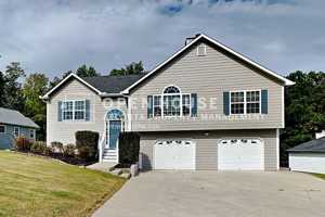 featured image of 42 Oak Springs Ln