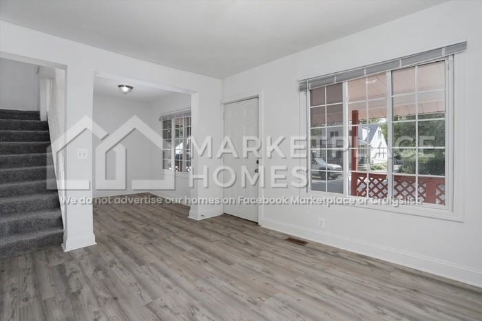 11051 Dodge Ave - Photo 6 of 31