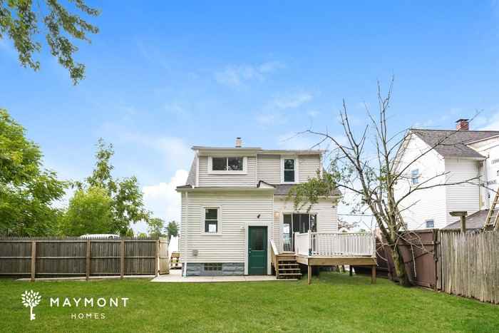 957 Foster Ave - Photo 3 of 3