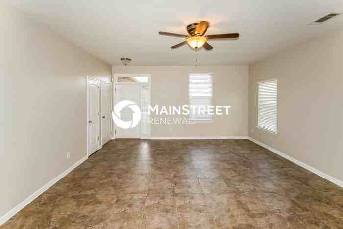 5816 Cheshire Cove Trl - Photo 3 of 17