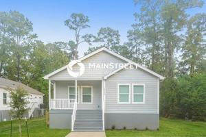 featured image of 9330 Crestview Dr