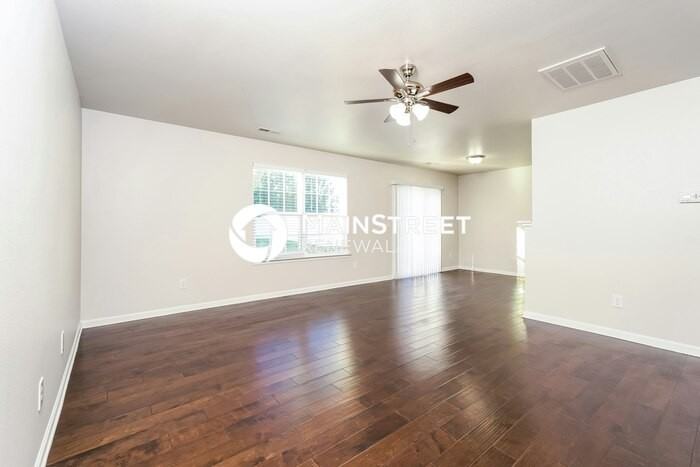 3960 Foliage Drive - Photo 4 of 18