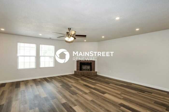 4631 Tulip Creek Drive - Photo 4 of 19