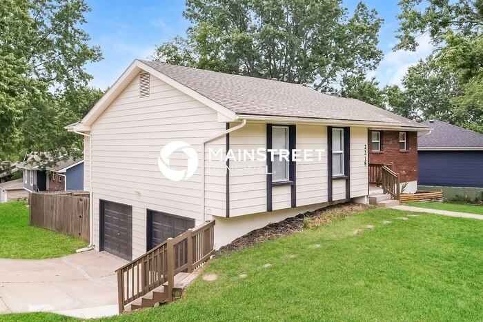 2218 Northwest 64th Terrace - Photo 2 of 19