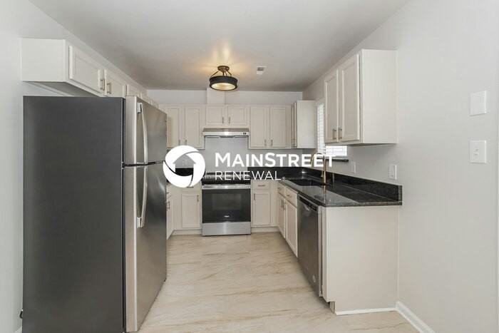 8424 Gardenside Ln - Photo 7 of 18