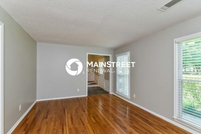 353 Cimarron Way - Photo 3 of 17