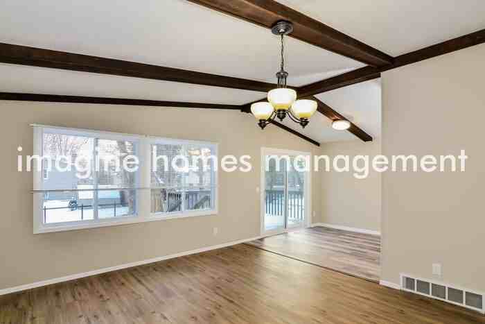 3517 83rd Avenue North - Photo 3 of 16