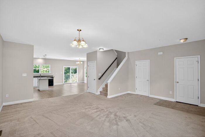 559 English Oak Ln - Photo 2 of 15