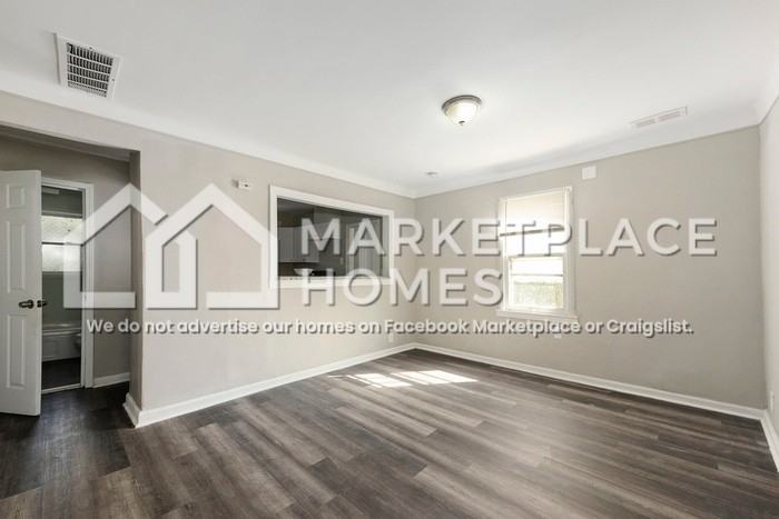 7577 Westminster Ave - Photo 5 of 22