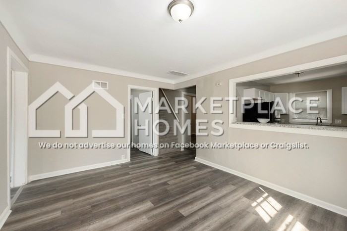 7577 Westminster Ave - Photo 7 of 22