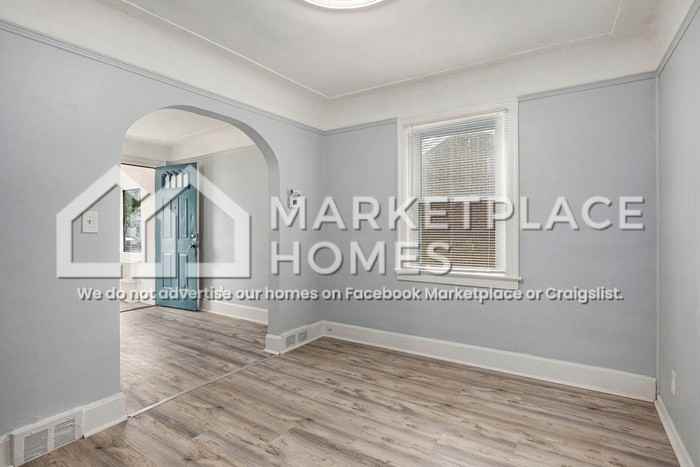 7043 Meadow Ave - Photo 6 of 23