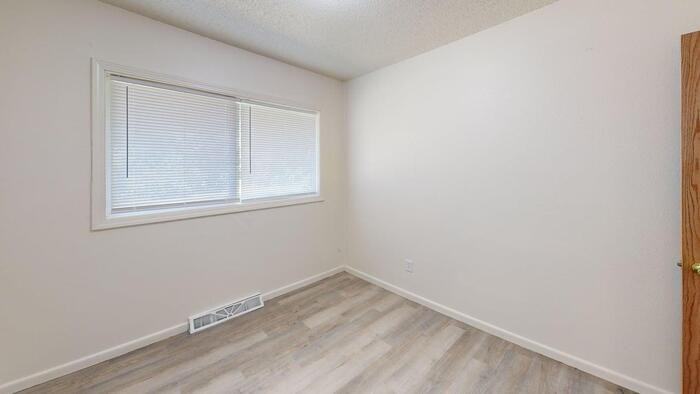 106 Division St Nw - Photo 4 of 13