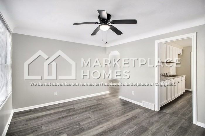 24850 Wilmot Ave - Photo 4 of 19