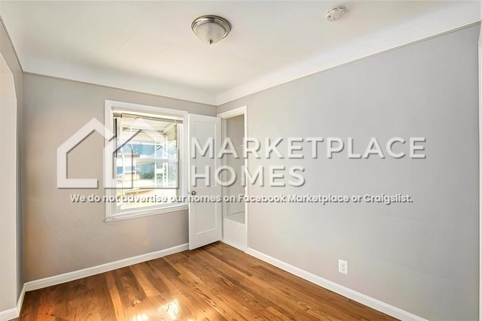 20943 Dexter Blvd - Photo 7 of 16