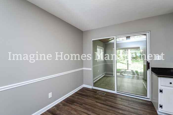 6488 Glenallen Ave - Photo 6 of 22