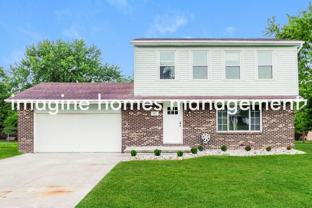 981 Hampton Dr - Photo 1 of 1