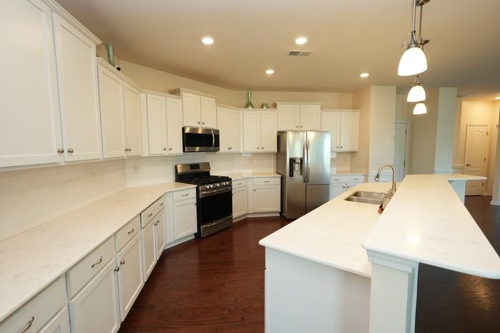 11622 Gilroy Ln - Photo 6 of 29