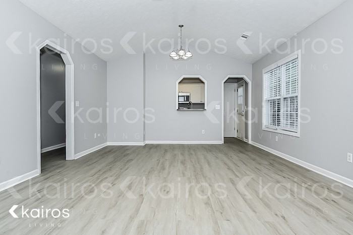 6914 Aldora Dr - Photo 2 of 17