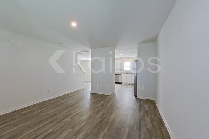 837 Vistamount Path - Photo 4 of 22