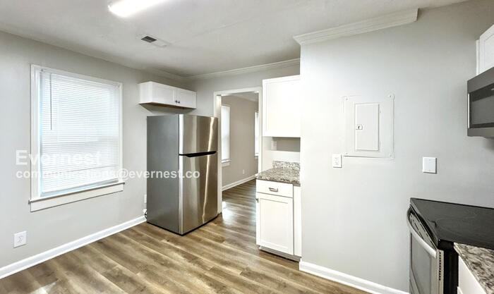 2168 Rexford Drive - Photo 5 of 24