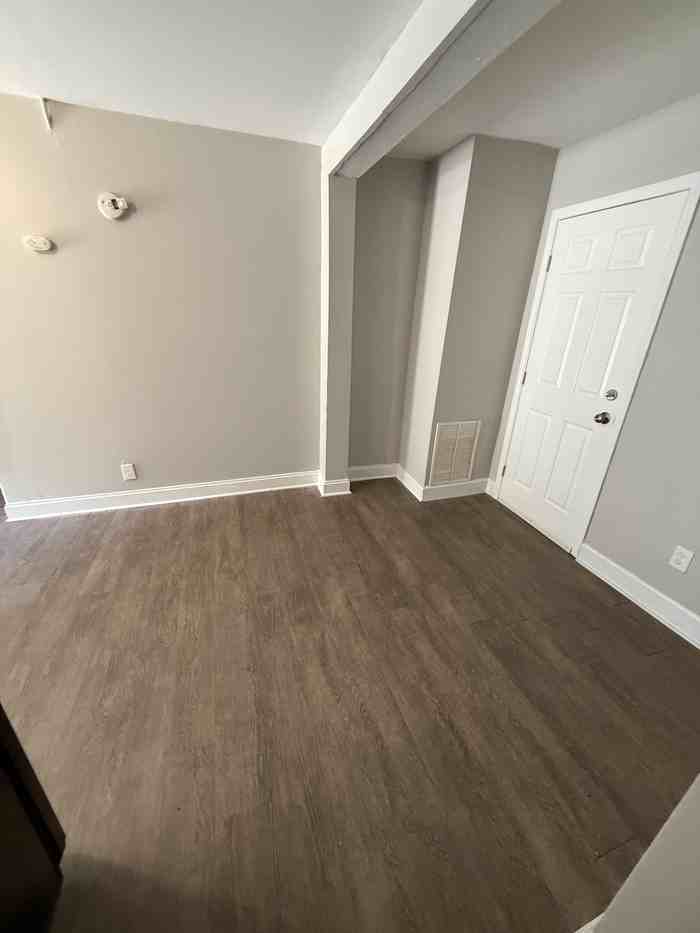 1611 Hasty Pl Nw #A - Photo 4 of 6