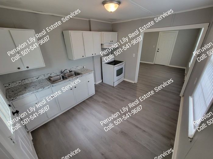 100 Wilson St - Photo 5 of 10