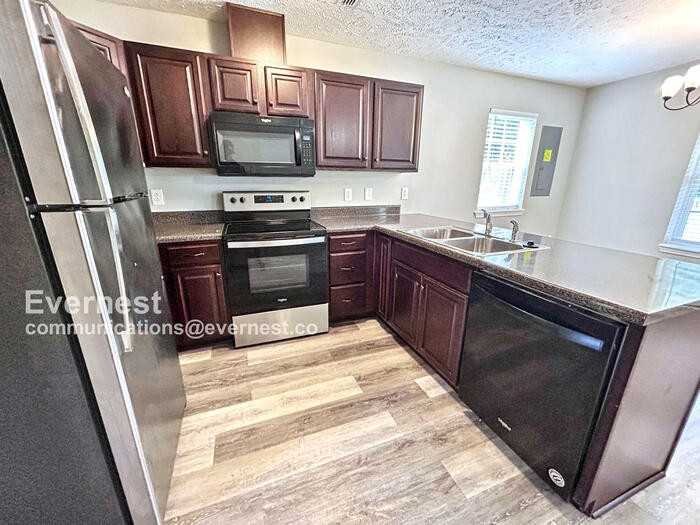 619 East Sevier Street - Photo 3 of 20