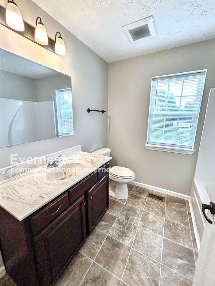 619 East Sevier Street - Photo 7 of 20