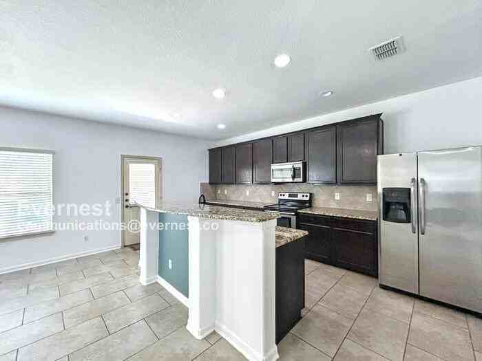 3510 Penta Flds - Photo 2 of 24