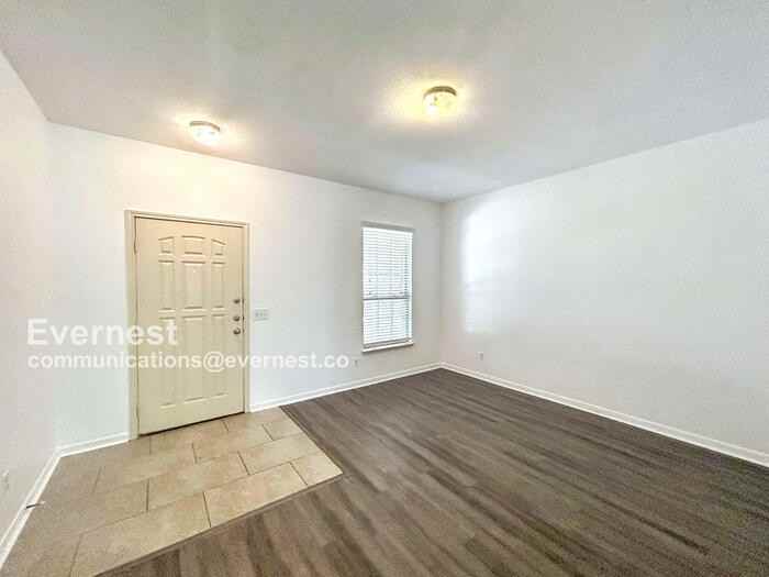 3510 Penta Flds - Photo 6 of 24