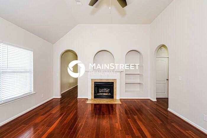 6525 Southern Trace Drive - Photo 2 of 18