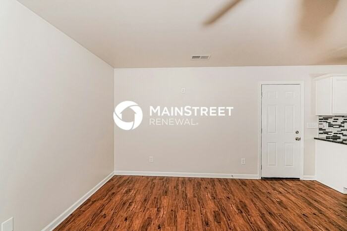 817 Huntington Trce - Photo 5 of 19