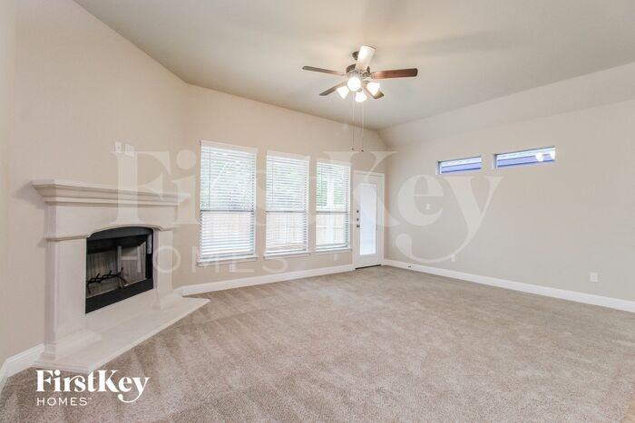 102 Cherrywood Cir - Photo 3 of 15