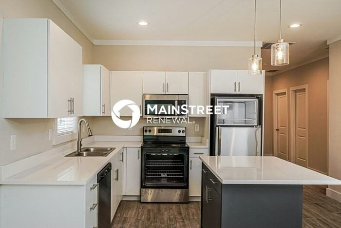 422 Azucena St - Photo 7 of 18