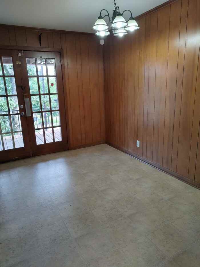 6401 Sandpiper Dr #B - Photo 3 of 12
