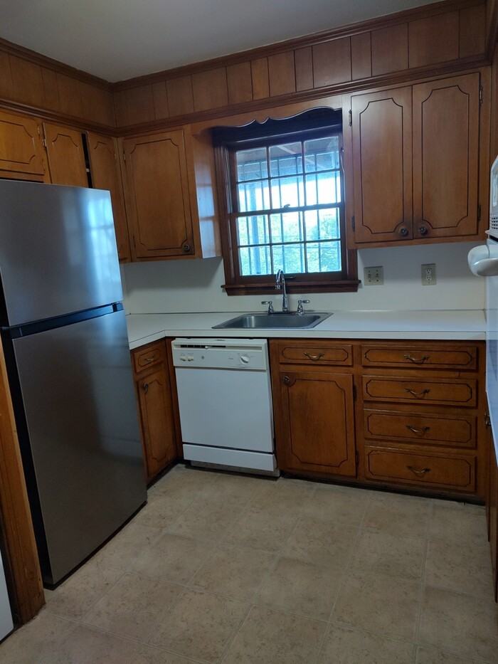 6401 Sandpiper Dr #B - Photo 5 of 12