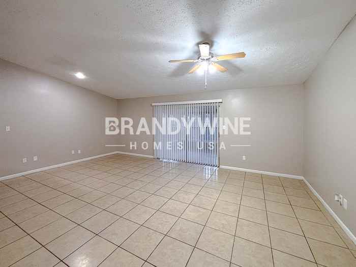 2712 Manor Hill Dr - Photo 7 of 25