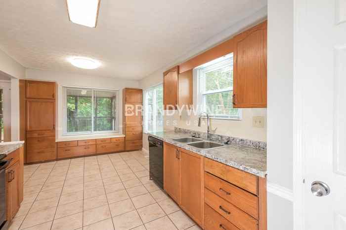 630 Fern Ter Se - Photo 7 of 22