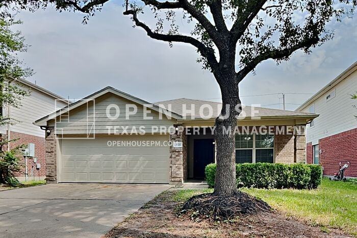 17330 Shadow Ledge Dr - Photo 2 of 22