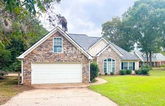 155 Jennifer Ln - Photo 1 of 1