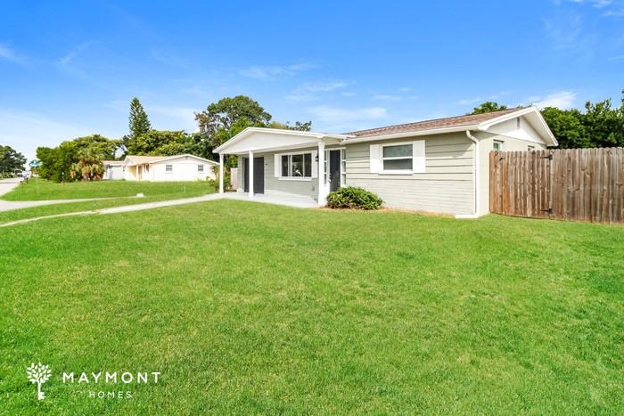4723 Aegean Ave - Photo 4 of 12